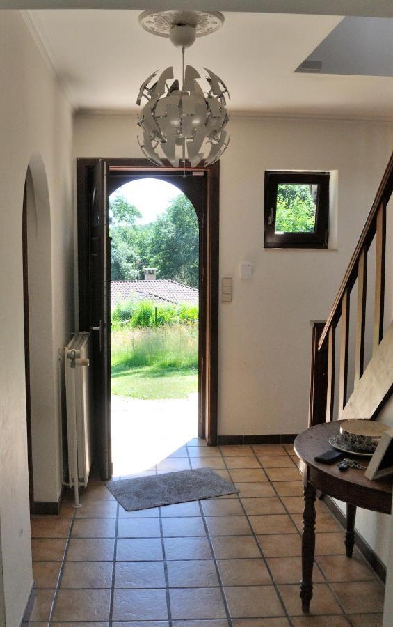 Suite Familiale Avec 2 Chambres Dans Une Villa - Quartier Vert Et Boise - 5 Kms De Намюр Экстерьер фото