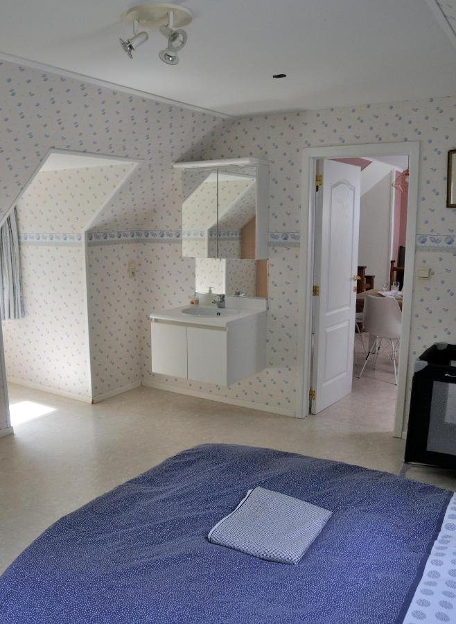 Suite Familiale Avec 2 Chambres Dans Une Villa - Quartier Vert Et Boise - 5 Kms De Намюр Экстерьер фото